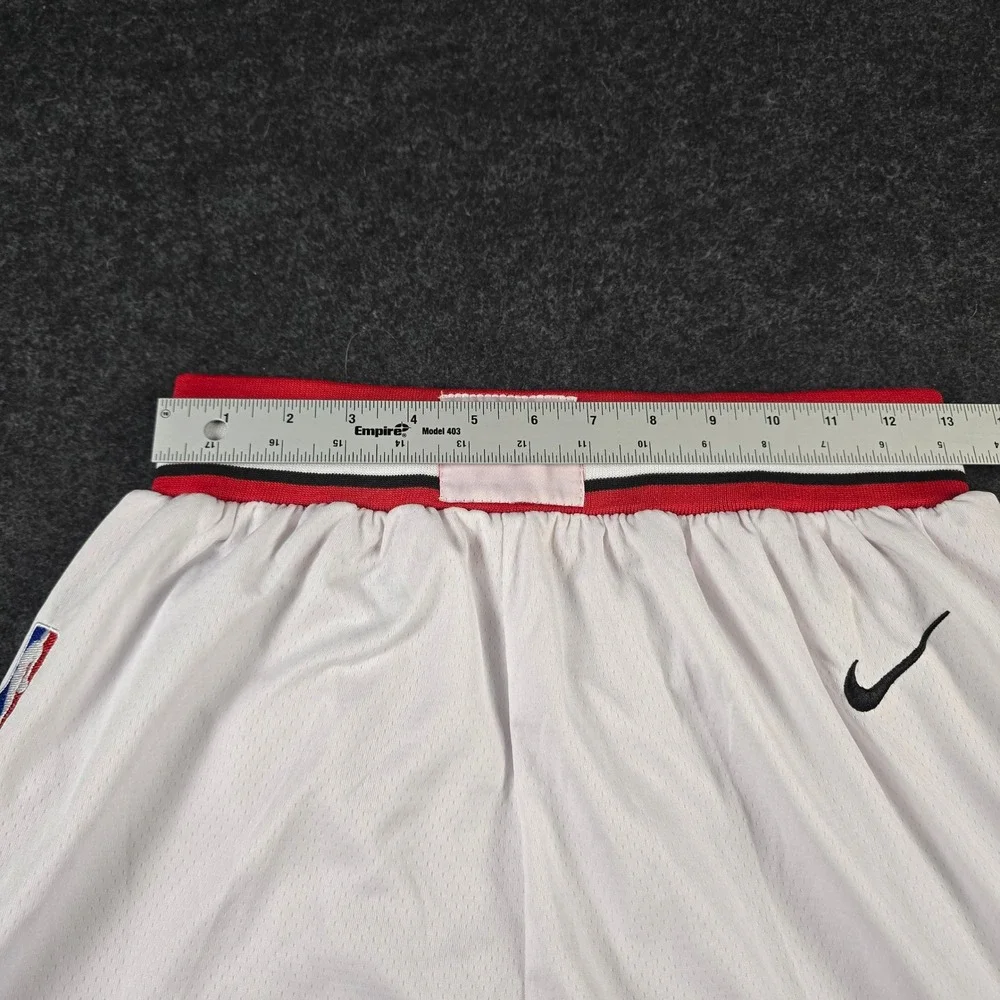 Nike Chicago Bulls NBA Authentic Basketball Shorts White Red Men's Size 48